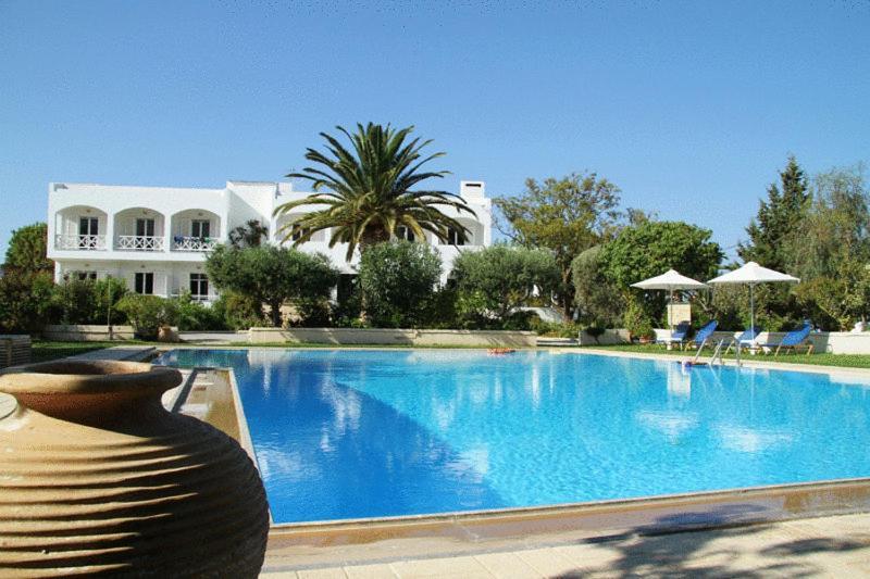 Mantenia Hotel Platanes  Exterior photo
