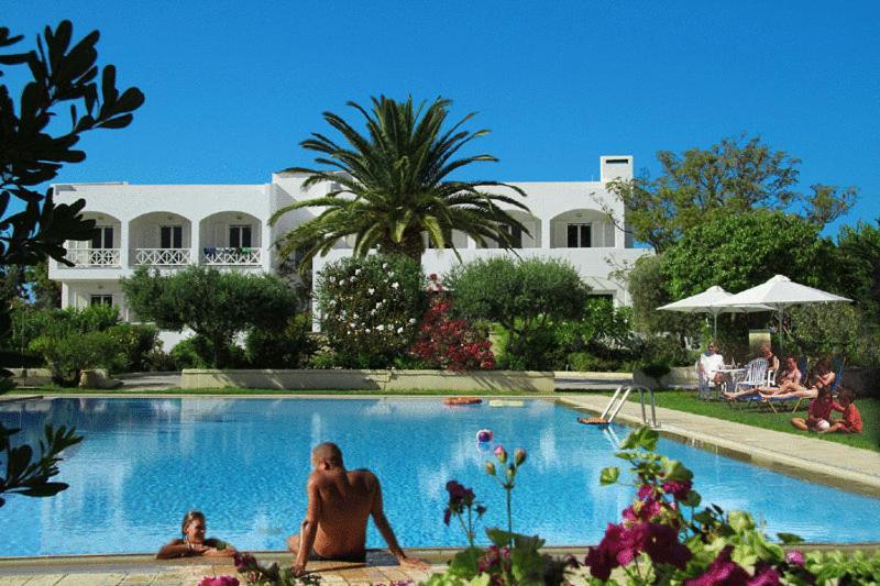 Mantenia Hotel Platanes  Exterior photo