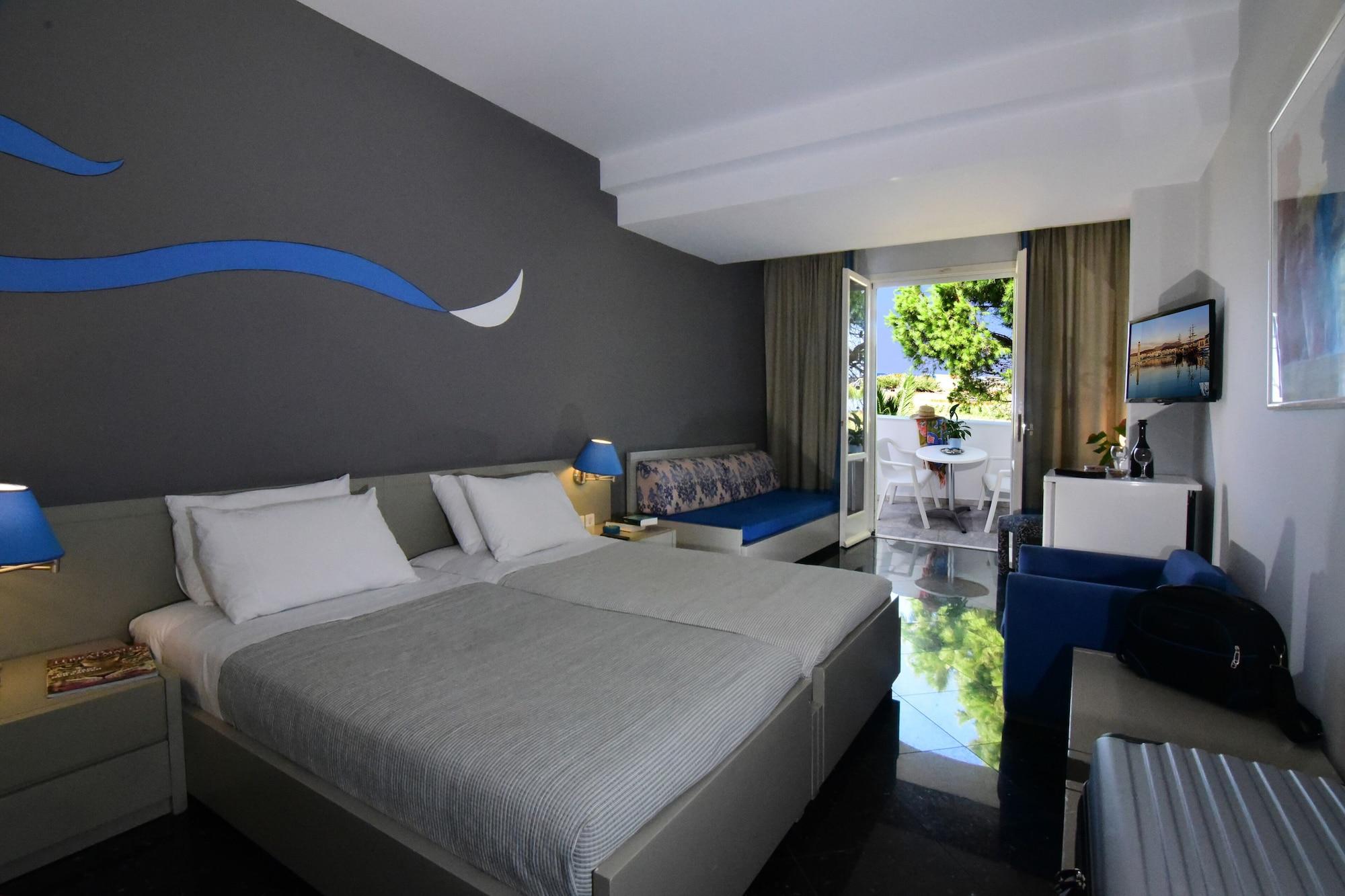Mantenia Hotel Platanes  Exterior photo